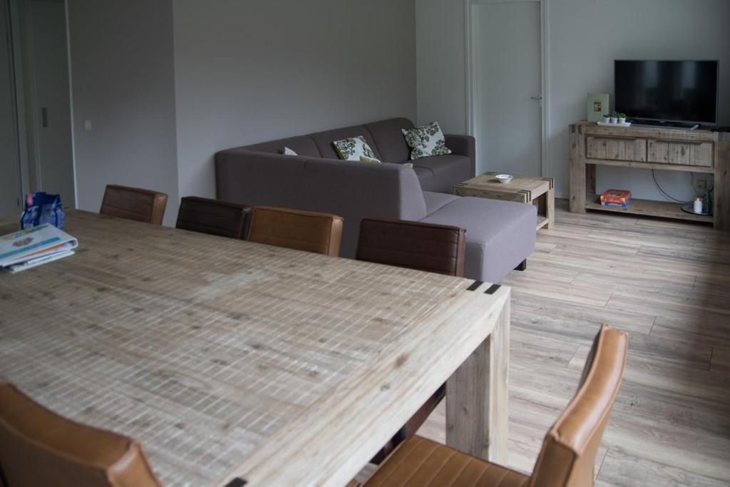 Groepsaccommodatie Kom In De Bedstee Sprookje Winterswijk Bagian luar foto